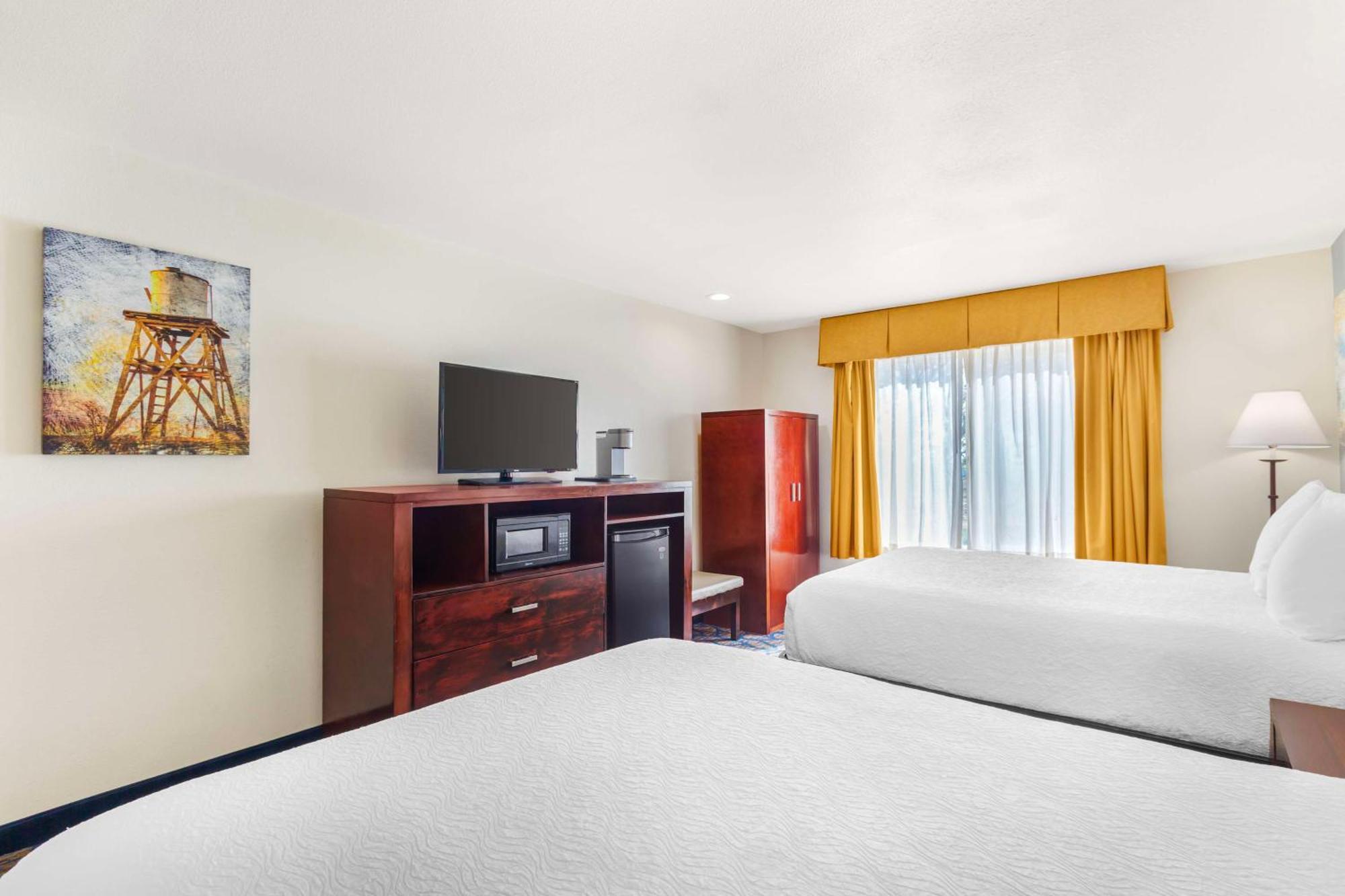 Best Western Plus Villa Del Lago Inn Patterson Extérieur photo