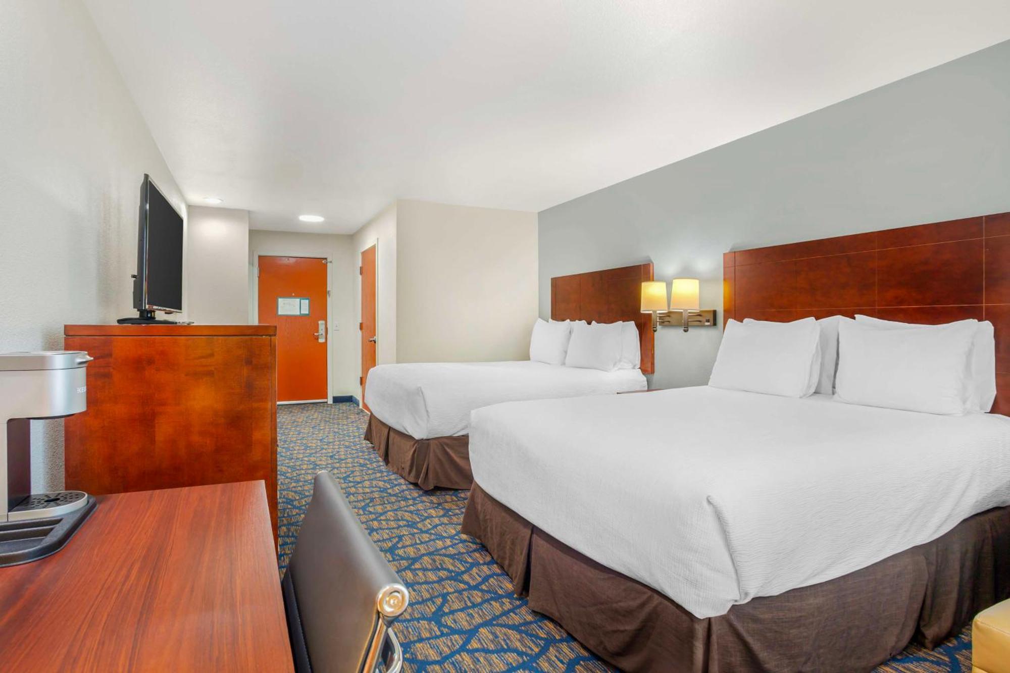 Best Western Plus Villa Del Lago Inn Patterson Extérieur photo