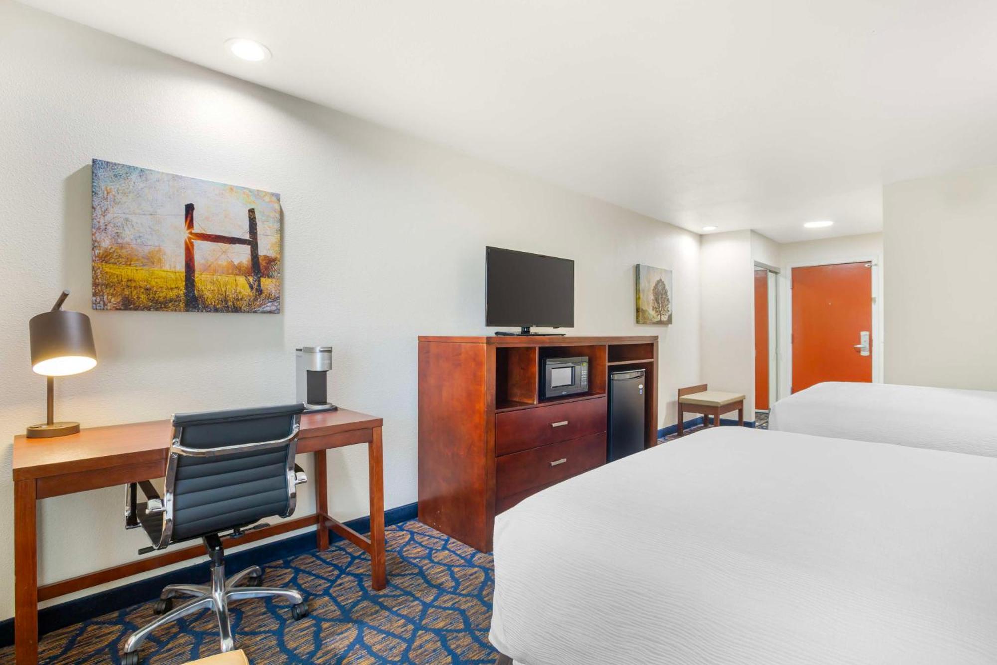 Best Western Plus Villa Del Lago Inn Patterson Extérieur photo